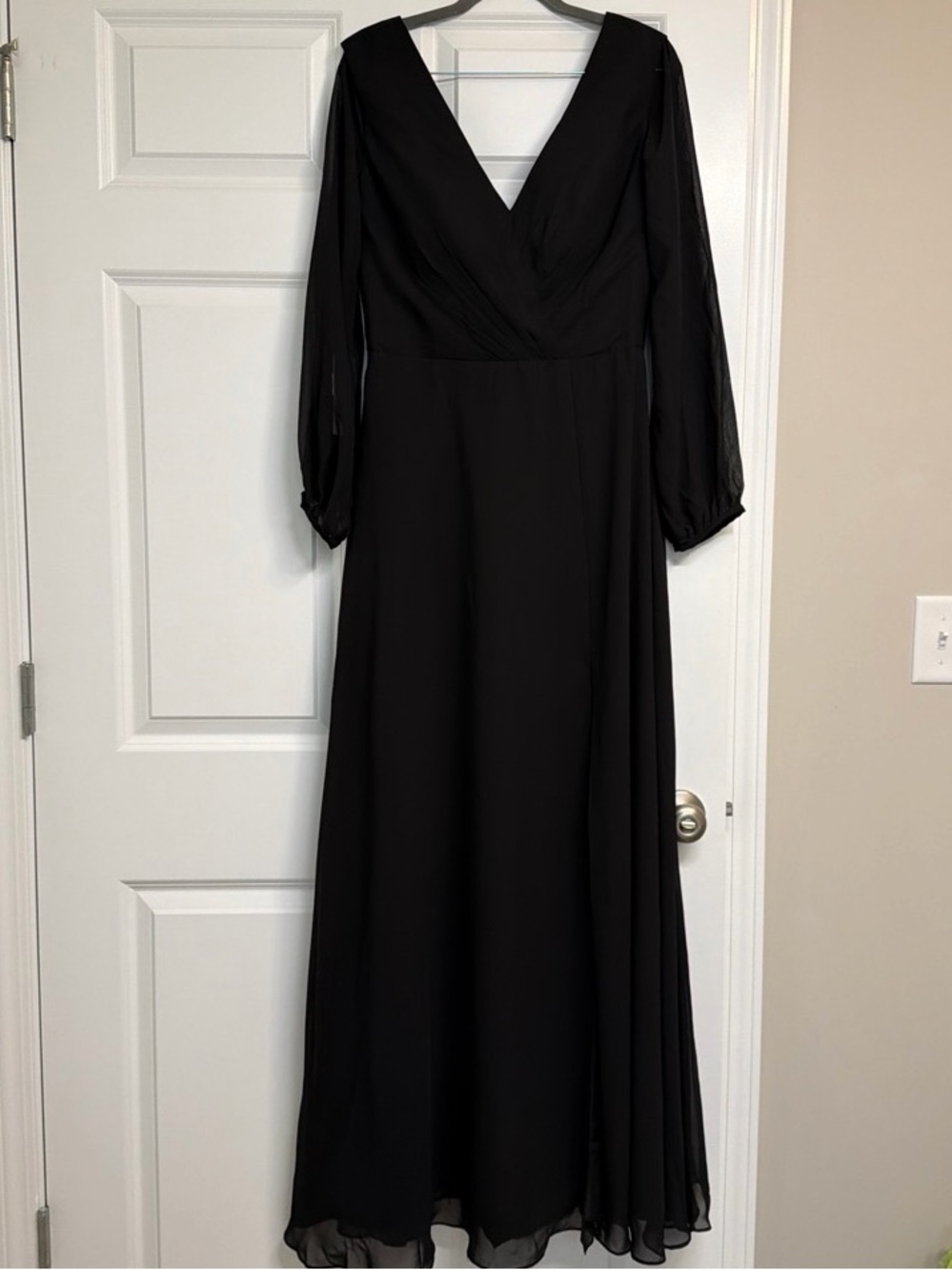 Black Long-Sleeve V-Neck Maxi Dress